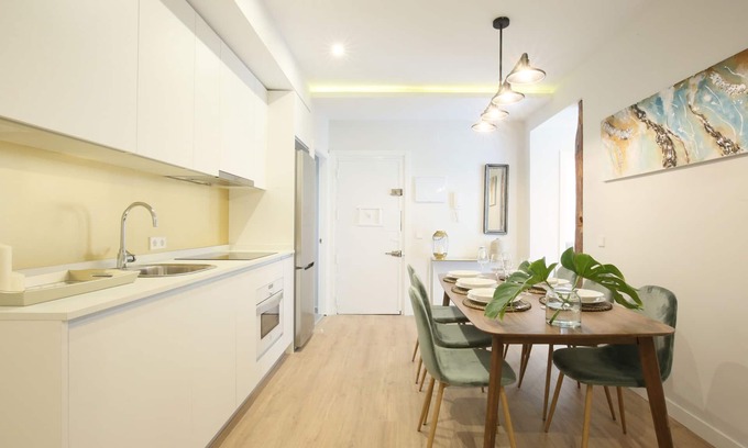 Palacio Appartement | Tout nouveau luxe - Muy central - AC, 4B, jusqu'à 10 personnes