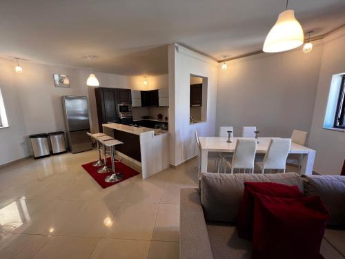 Naxxar Appartement | Superb 3 Bedroom Maisonette in Naxxar