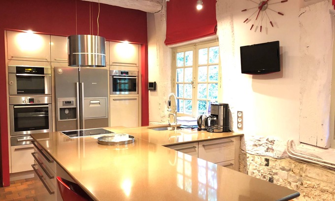 Beuzeville Maison | Superbe chaumière familiale de 340m² avec piscine
