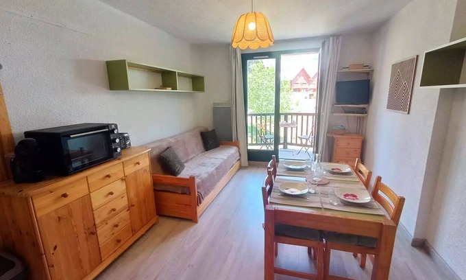 Reallon Appartement | Superb 4-bed studio with enclosed sleeping area in Réallon