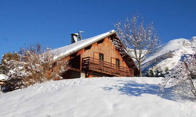 Villard-de-Lans Chalet De Ski | SUPERBE CHALET 14/15 PERSONNES AVEC PISCINE PRIVEE A VILLARD DE LANS