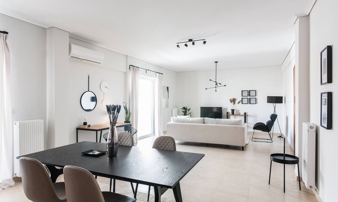 Amarousion Appartement | Superb & Comfy 2 BD Apartment in Marousi