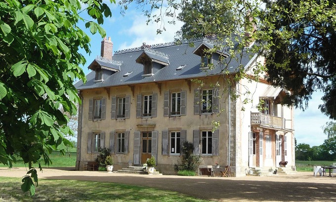 Saint-Saulge Maison | Superbe manoir avec grand jardin paysagé