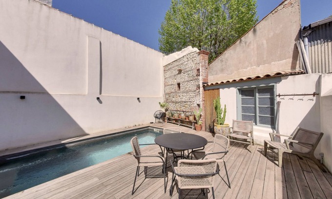 Saint-Assiscle Maison | superbe maison de ville atelier familiale avec piscine et garage