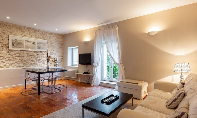 Aix-en-Provence Appartement | Superbe ferme dans la campagne Aixoise