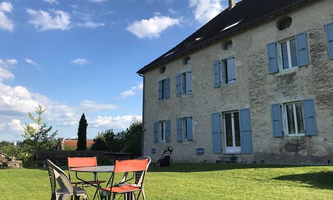 Saint-Martin-de-Bavel Cottage | Superbe demeure face au Grand Colombier