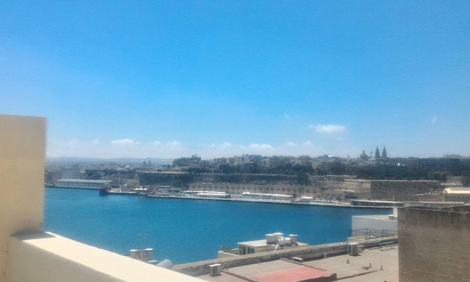 Senglea Maison | Maison de ville médiévale de caractère avec vue imprenable de la Valette