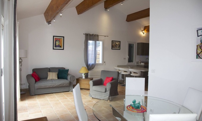 Sanary-sur-Mer Appartement | Superbe appartement neufT3 au cœur de Sanary, 100m du port, 2 minutes à pied,
