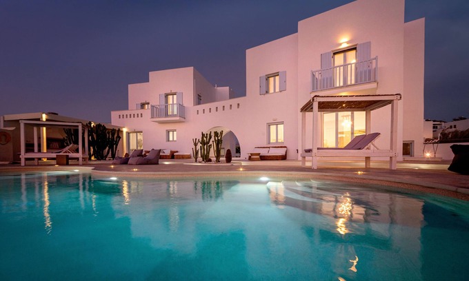 Agia Anna Villa | SUPERBE VILLA NEUVE, PROCHE DE LA PLAGE DU BLEU BLEU A AGIA ANNA NAXOS
