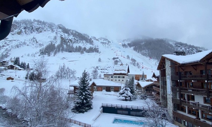 Val-d'Isere Appartement | Superb ski in/ski out duplex apartment next to the snow front in Val D'Isere