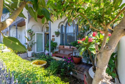 Surry Hills Maison | Superb SURRY HILLS Studio Room - Great Location