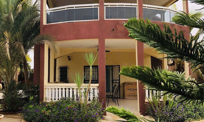Ngaparou Villa | Superbe Villa Avec Piscine Chauffée, 3 chambres et 3 salles de bains