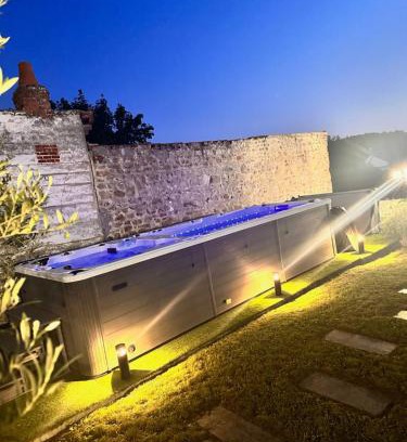 Neris-les-Bains Maison | Superbe Loft Spa Jacuzzi Cinema