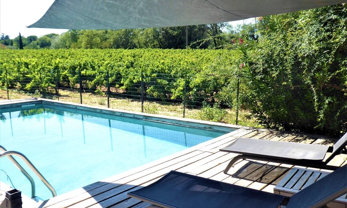 Bagnols-sur-Ceze Maison | Superbe mas Avec Piscine en Pierre au Milieu des Vignes Dans Domaine Viticole