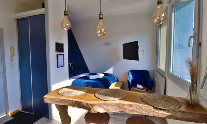 Montbeliard Appartement | Superbe studio cosy atypique 3 étoiles* * *