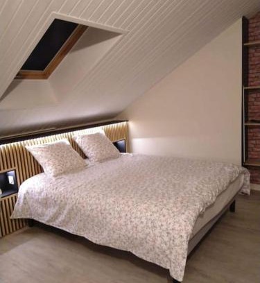 Arbois Appartement | Superbe studio en résidence rue de courcelles