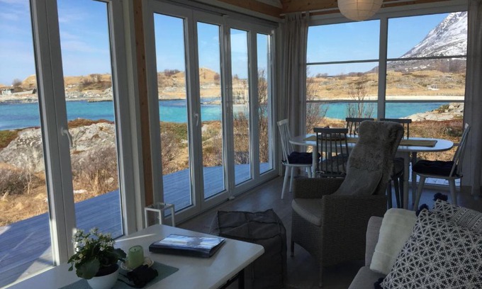 Bjarkoy Municipality Cabine | Superior Cottage with Sea View in Senja