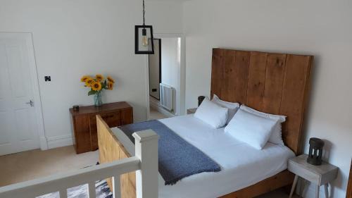 Preston Maison | Superking Size City Centre En-Suite Room + Parking
