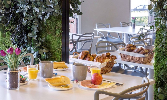 Saint-Amand-les-Eaux Hôtel | Sure Hotel by Best Western Saint-Amand-Les-Eaux