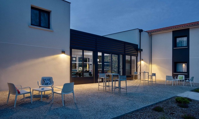 Bressols Hôtel | Sure Hotel by Best Western Les Portes de Montauban
