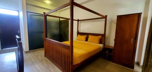 Matara Maison | surf and stay