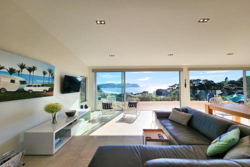 Hot Water Beach Maison | Surf View Hot Water Beach