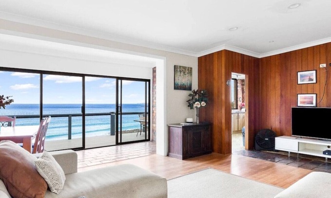 Manyana Maison | Surfers Retreat with access to the beach