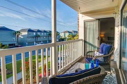 Long Bay Estates Appartement | Surfside Beach Condo with Ocean Access and Balcony!