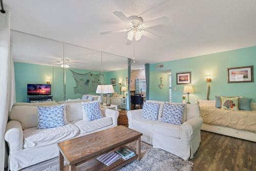 Folly Field Appartement | Surfside Hideaway