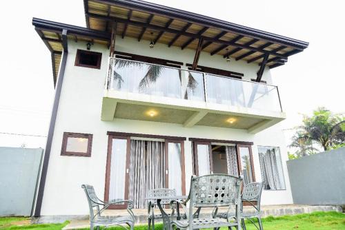 Midigama Maison | Surfside Serenity Ahangama