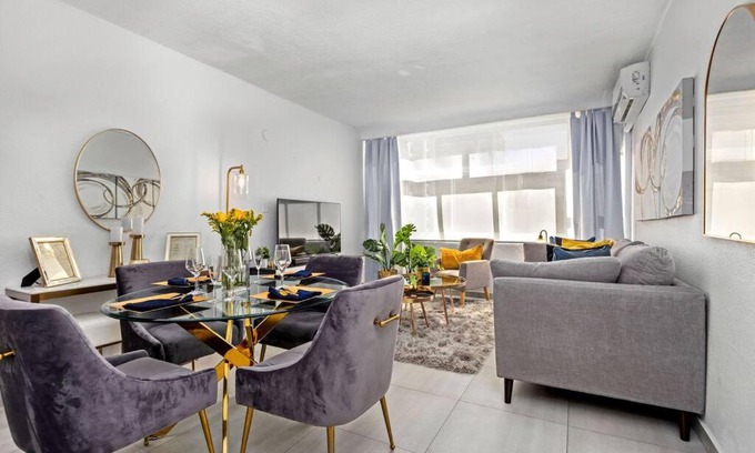 Condado Appartement | SurReal Beach Flat
