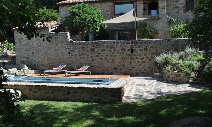 Roccastrada Maison | en pleine nature, appartement dans un mas en pierre des années 1800 avec piscine
