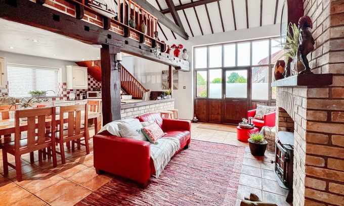 Bodham Maison | Swallow Barn - Trois Chambres Maison, Couchages 6