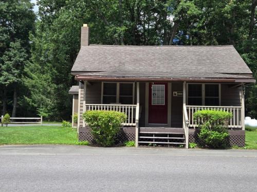 Oakland Maison | Swallow Falls Cabin 4