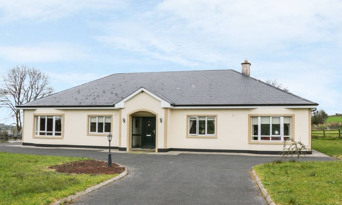 Aughnacliffe Cottage | Nid d'hirondelles, AUGHNACLIFFE, COMTÉ DE LONGFORD