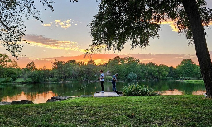 Greenwich Maison | Swan Shores - newly remodeled lakefront home