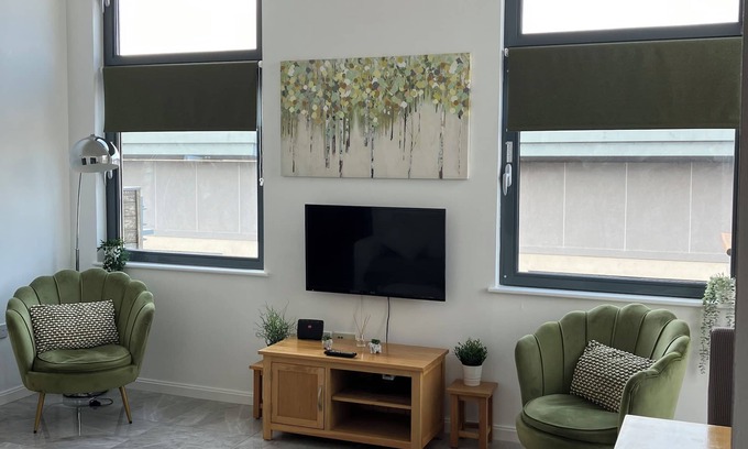 Castle Appartement | SWANSEA, JOLI APPARTEMENT AU 4E ÉTAGE À LOUER AVEC VUE