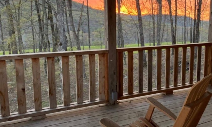 Kingston Maison | Sweden Creek Retreat-5 miles from Wilderness Rider