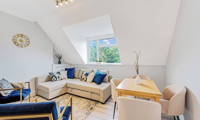 Golders Green Maison | Sweet and Lovely 2BR with Free Parking