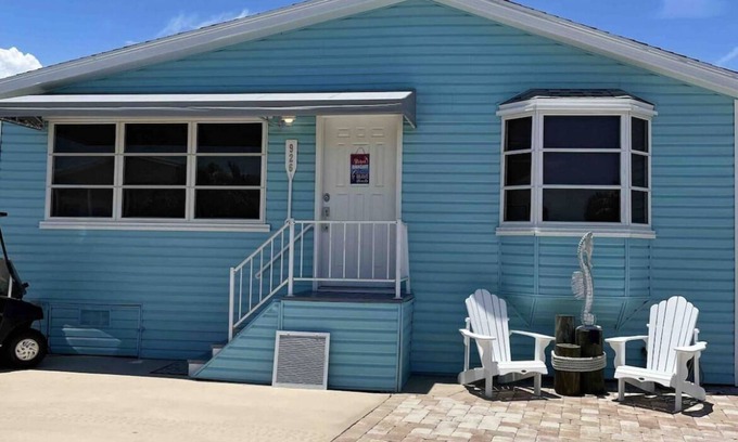 Nettles Island Cottage | Sweet dreams at “Island Dream “