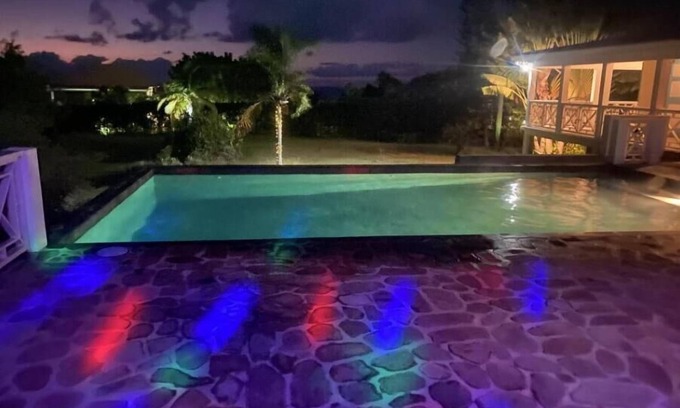 Charlestown Maison | Sweet Dreams: big pool, pavilion, silk sunsets & oversized rooms