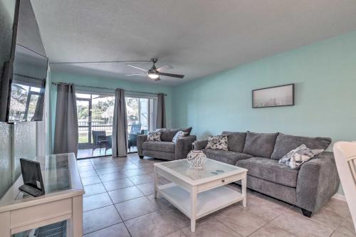 Palma del Mar Appartement | Sweet Snowbird Escape about 2 Mi to St Pete Beach
