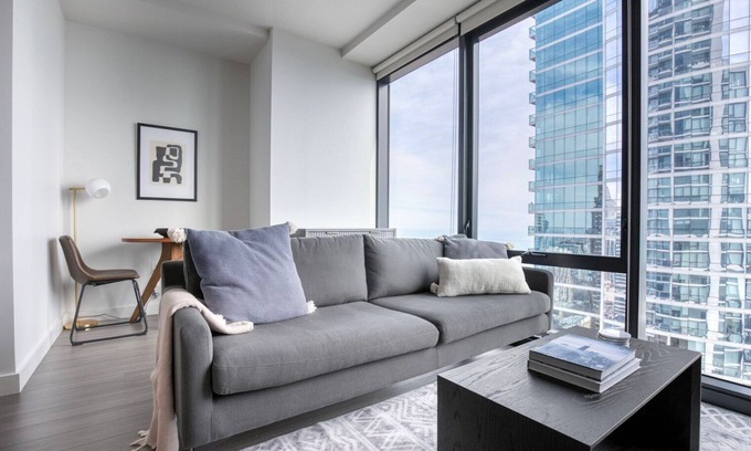 South Loop Appartement | Sweet South Loop 1BR w/ Indoor Pool, Golf Sim, nr Museums, by Blueground