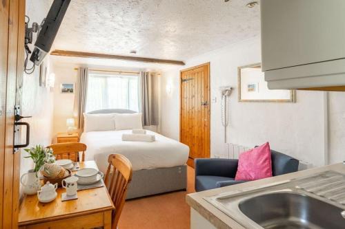 Rackheath Appartement | Swift Host - Studio - The Nook - Garden - Parking
