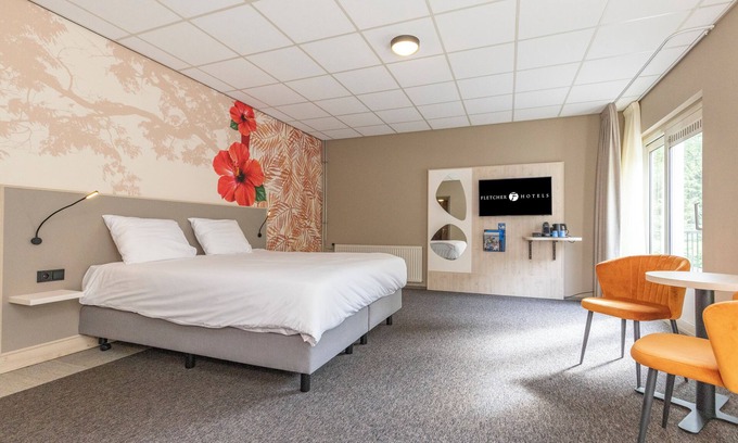 Lochem Hôtel | Swim and Stay — Indoor Pool, Free Parking, and Great Games Right Inside