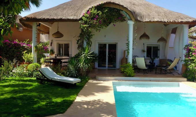 Saly Villa | Villa piscine dans résidence sécurisée et sa plage de rêve ! commerces à150 m