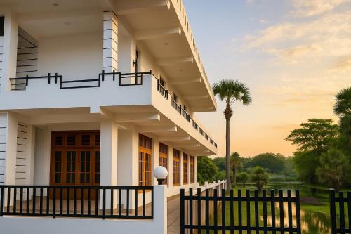 Pottuvil Division 2 Hôtel | Swiss Bay Hotel & Resort-Arugambay
