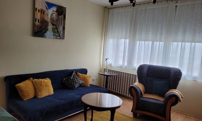 Godollo Appartement | Sylvis Place