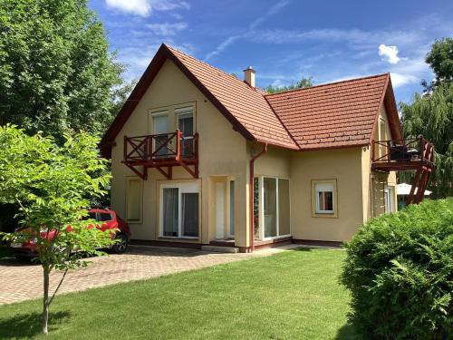 Szigliget Maison | Szigliget Strand mellet levő, csendes, kényelmes ház