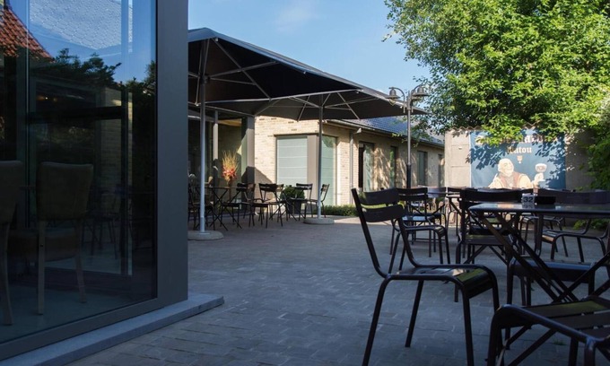 Poelkapelle Maison | 't Oud gemeentehuis Poelkapelle